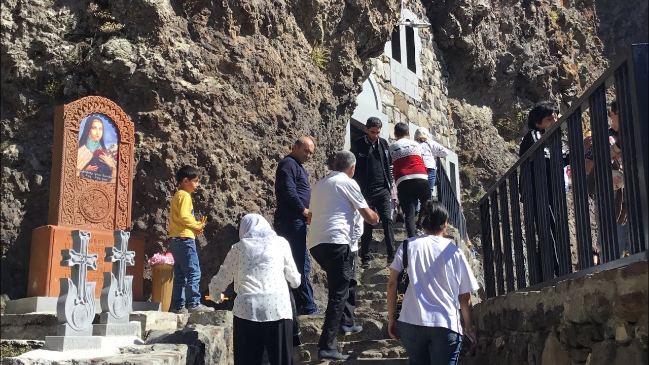 Ծաղկեվանք Цахкеванк Tsaghkevank