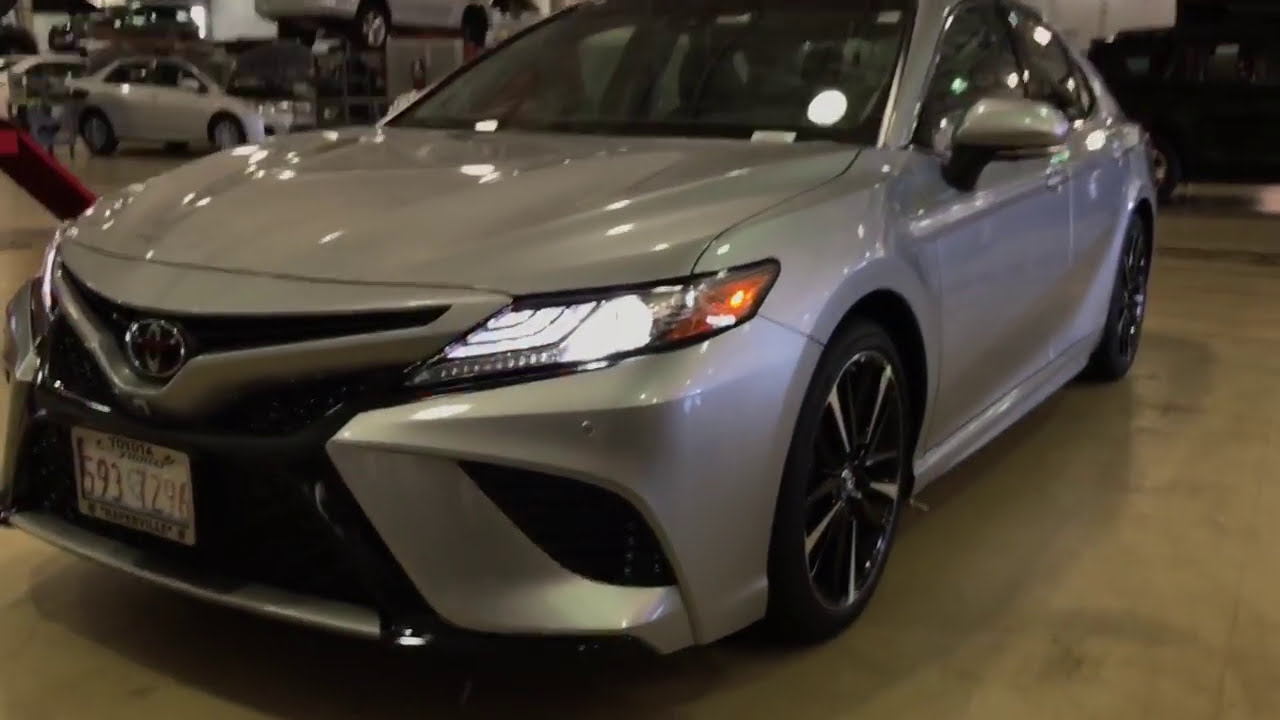 2018 Toyota Camry XSE v6 Start up and Walk around indoors