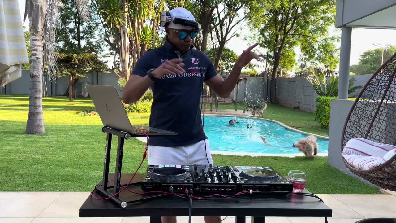 Sundowners Deep House Mix