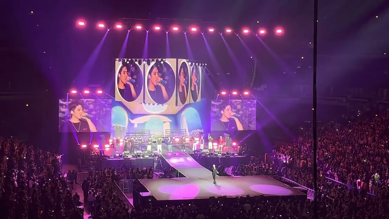 220825 “Darl+ing” Seventeen ‘Be The Sun’ World Tour at Chicago United Center