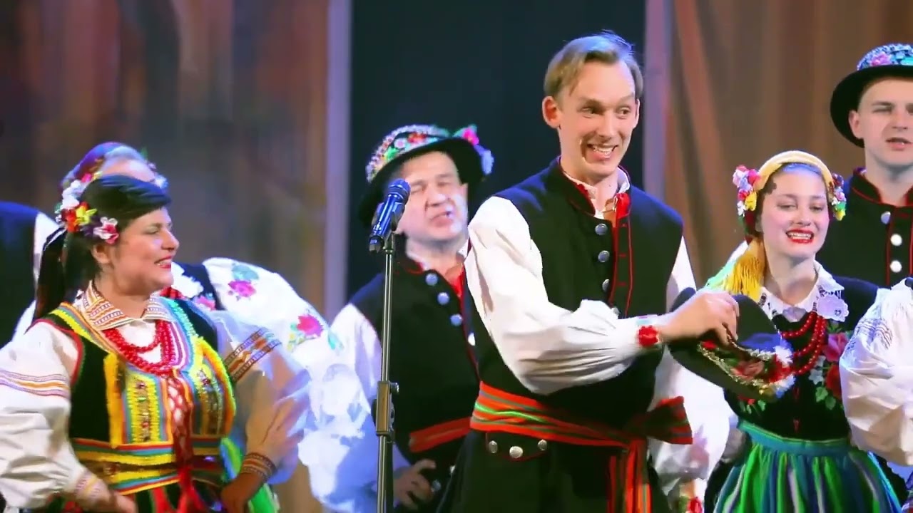 Baba z wozu - Polski Zesp&oacute;ł Artystyczny Pieśni i Tańca 