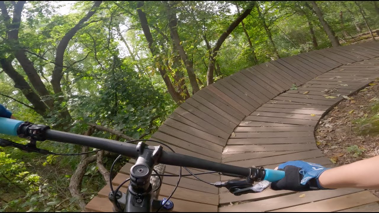 Mountain Biking at Carver Lake Park in Woodbury (Minneapolis/St. Paul)