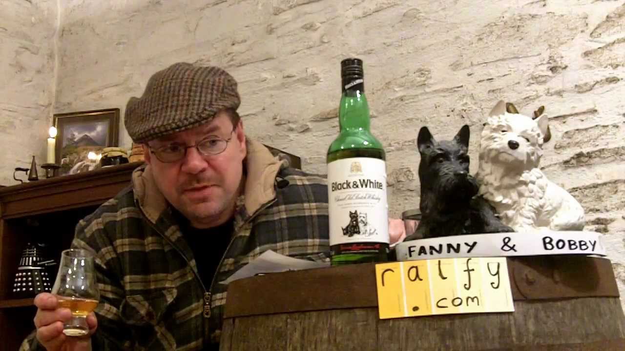 whisky review 245 - Black & White
