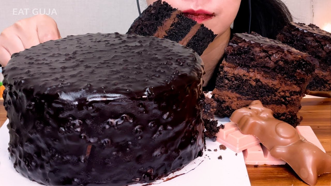 ASMR🍫리얼 다크 초코 케이크 몰티져스 킷캣 신상 디저트 먹방 Real Dark Chocolate Cake Dessert Mukbang