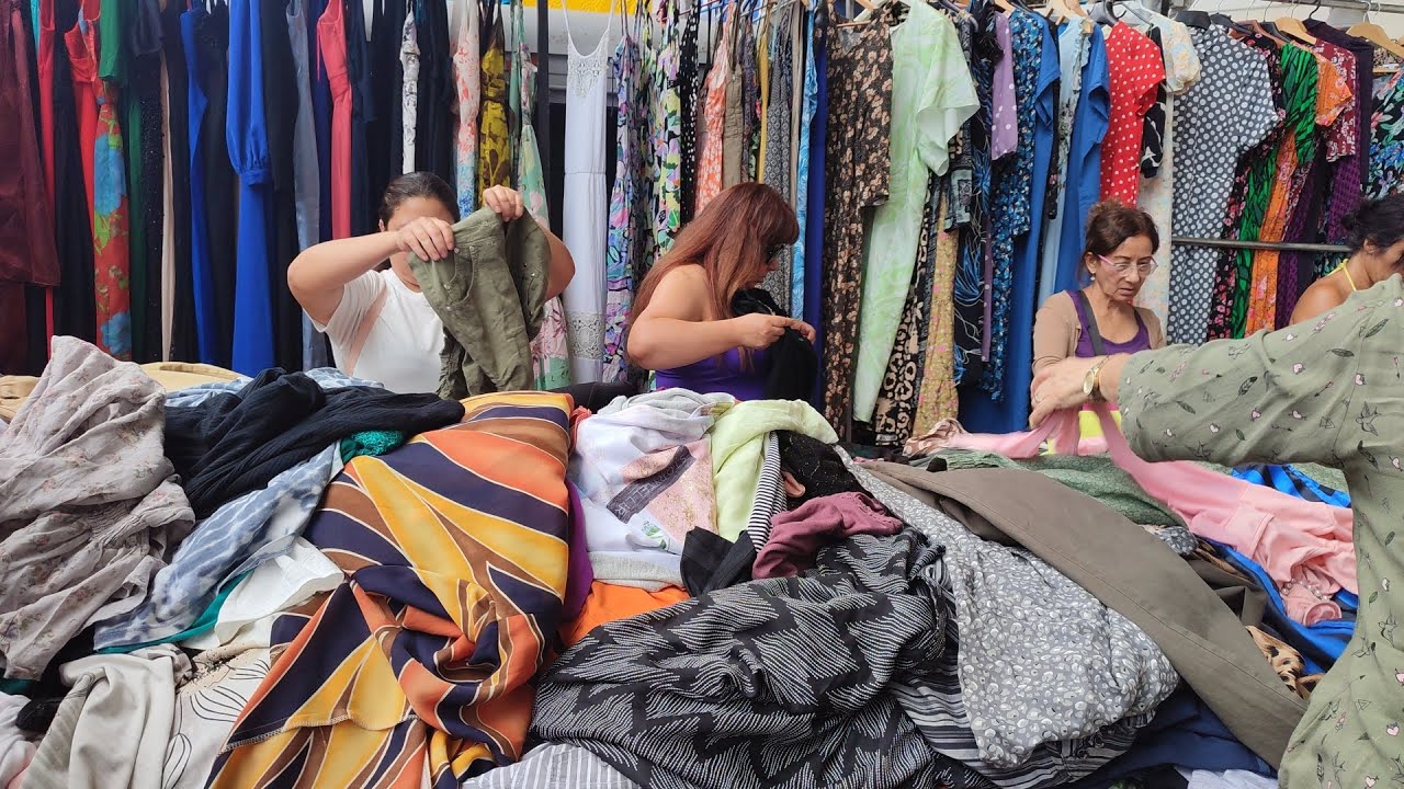 MERCADILLO ENCANTS DONDE Encuentras DE TODO!  