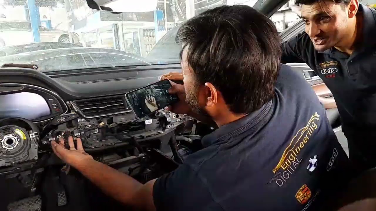 How to remove Audi Q7 2017 Evaporator core
