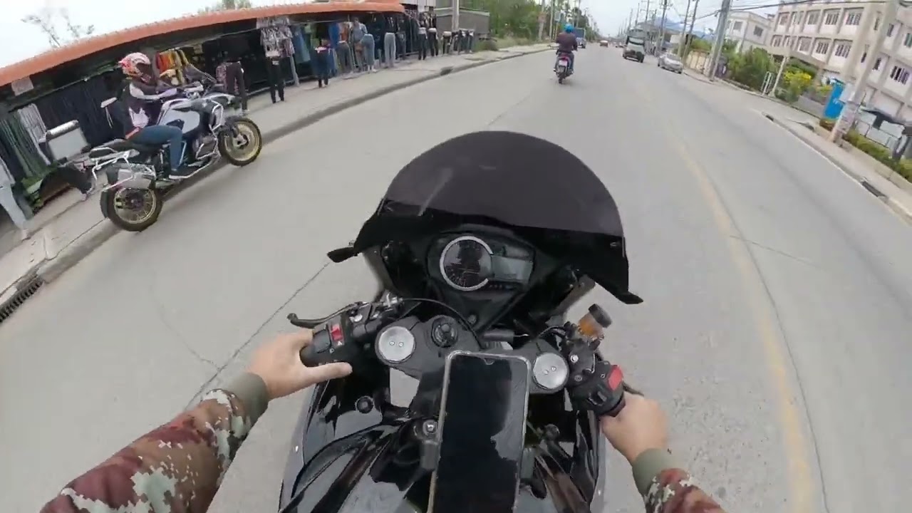 GSX-R1000 โลมาประชุมทริป
