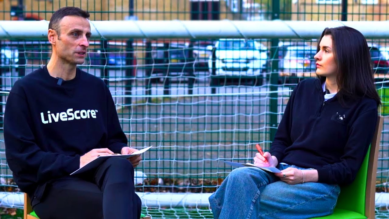 Talking about football with Dimitar Berbatov