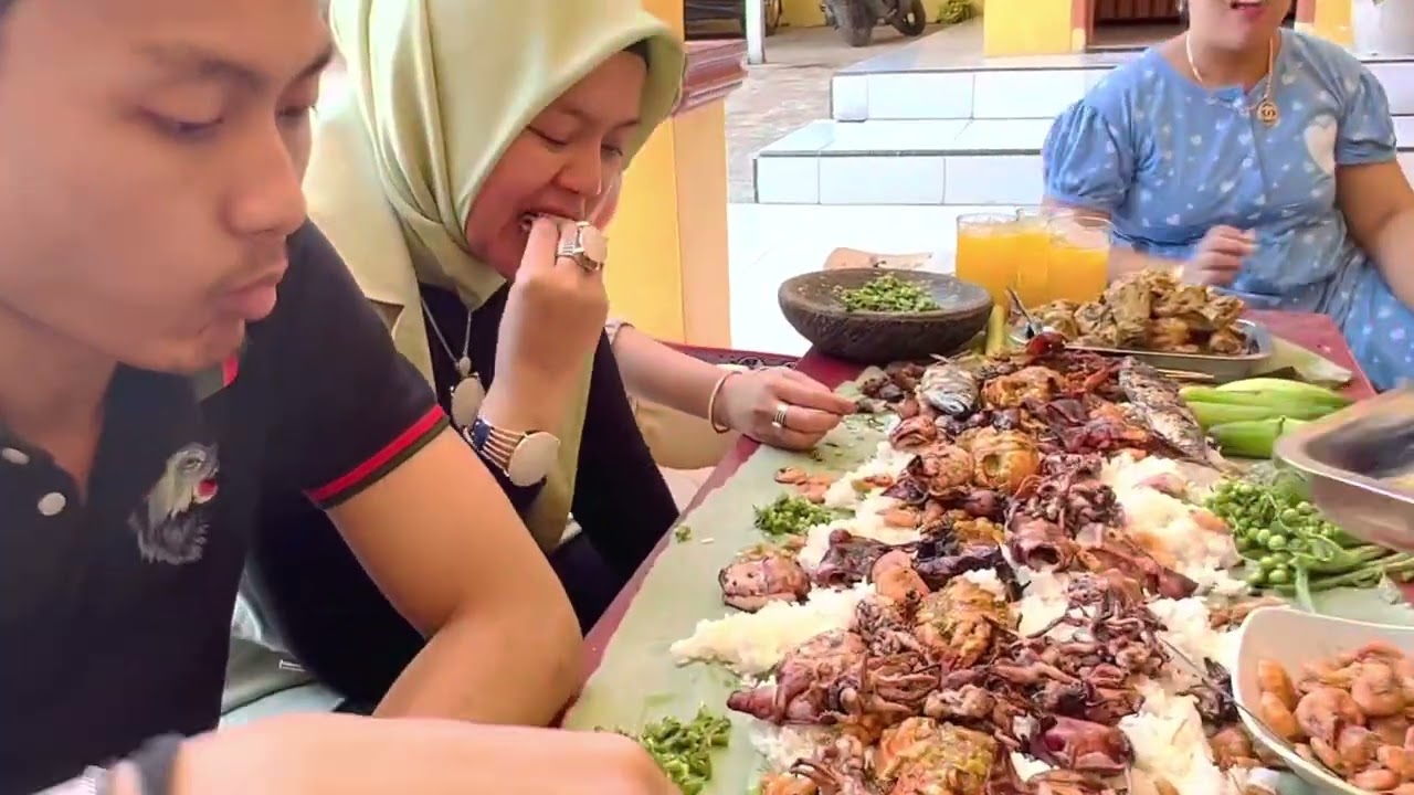 Ngeliwet di kampung halaman neng Dessy