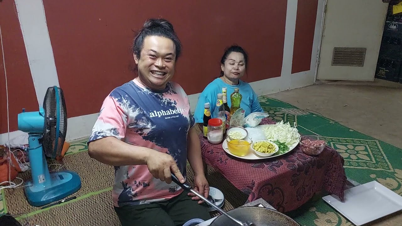 ผัดวุ้นเส้นเต็มหม้อเมนูนี้สาวเฉิ่มชอบกินสุดๆหม้อนี้ทำให้สุดฝีมือ