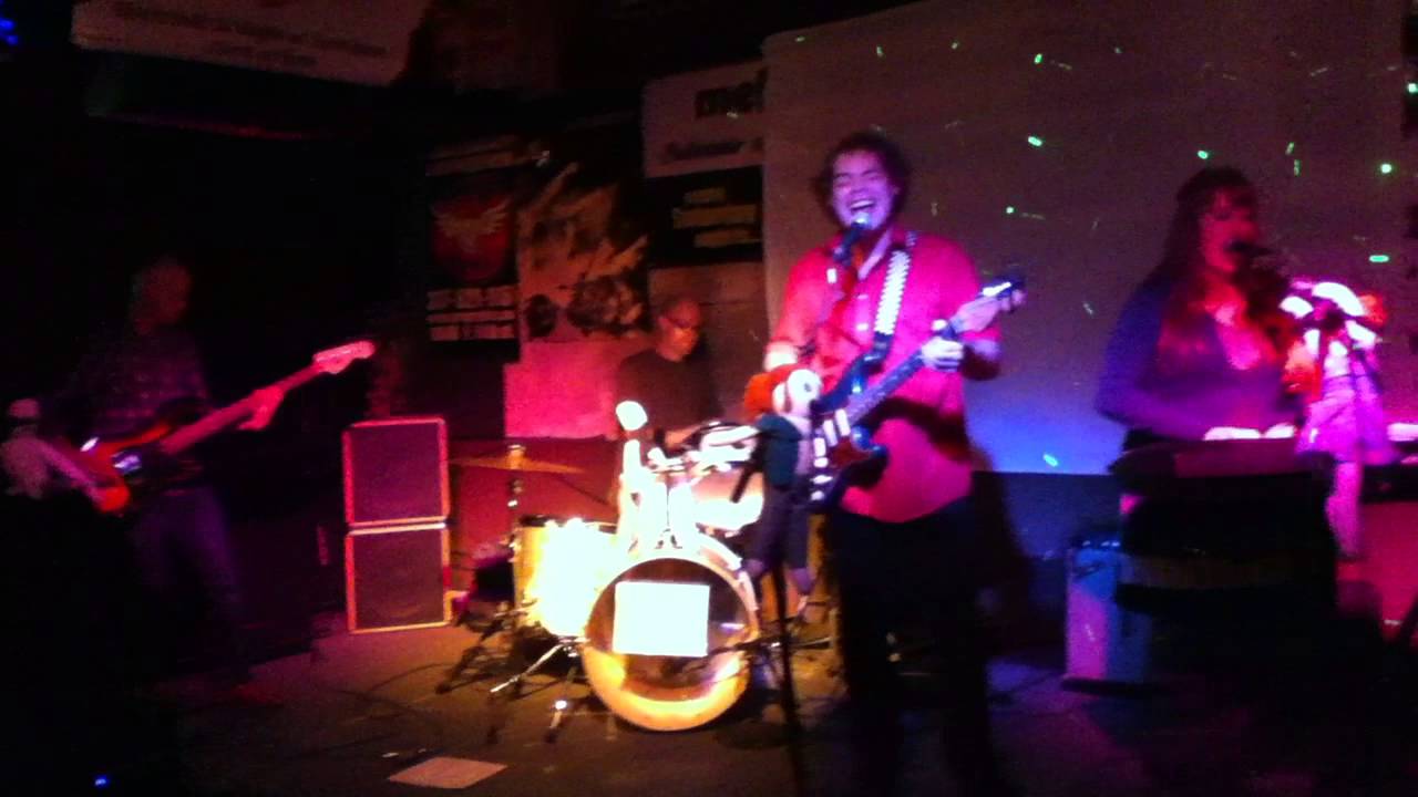 The Shake Ups - Half Girl