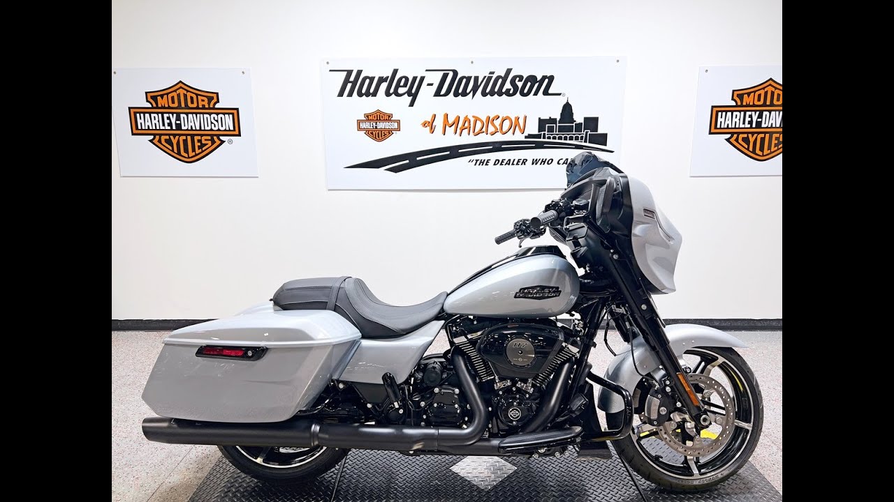 2024 Harley Davidson Street Glide FLHX Atlas Silver Metallic