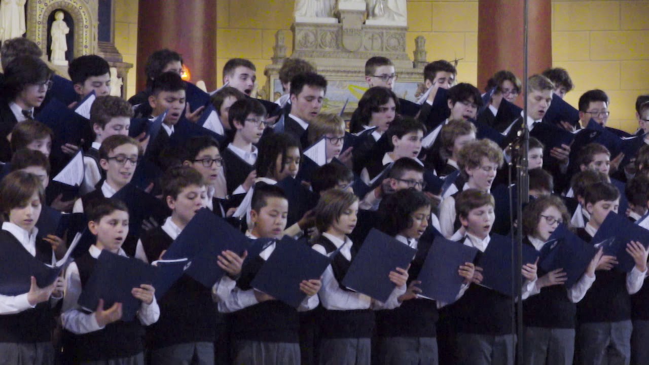 Petits Chanteurs du Mont-Royal - Le grand cerf-volant - Gilles Vigneault (extrait)