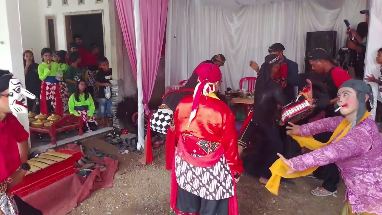 Ebeg Wahyu Genuk kencono live dk.wanasari ds.kalirejo kec.karanggayam kab.kebumen