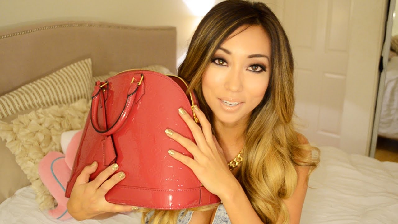 What's in my Purse?! ♡ @ArikaSato