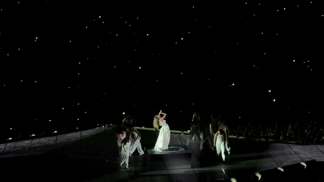 Taylor Swift - Who’s Afraid of Little Old Me? [LIVE] (at Lisbon - 25/05/2024 - The Eras Tour)