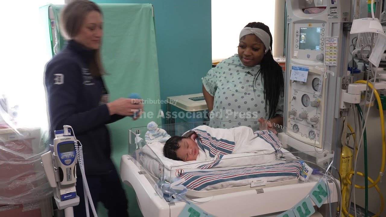 New mother crochets, collects yarn octopi for use in Detroit hospital’s NICU