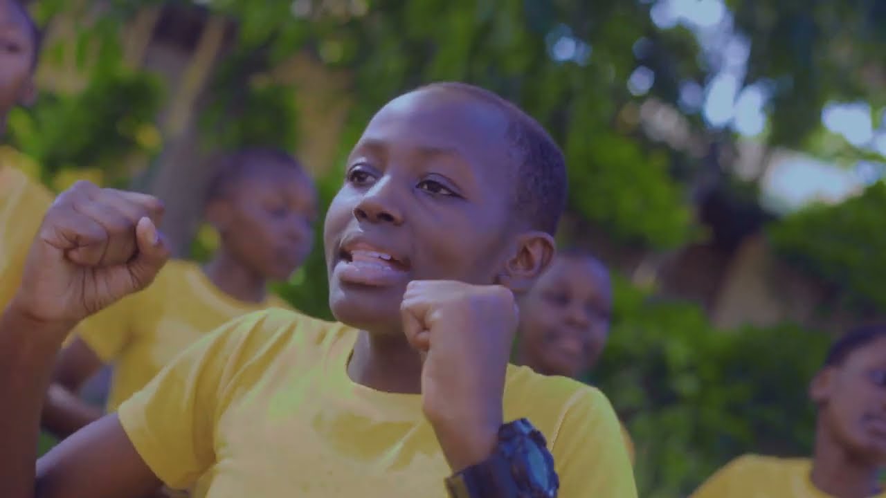 MBINGUNI NI FURAHA by EDEN CHOIR