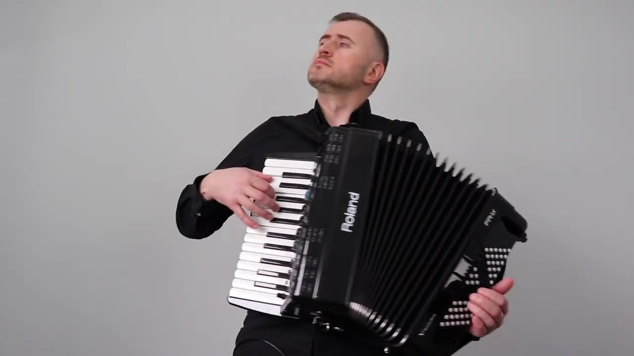 ''That's Amore'' Accordion Player Toronto