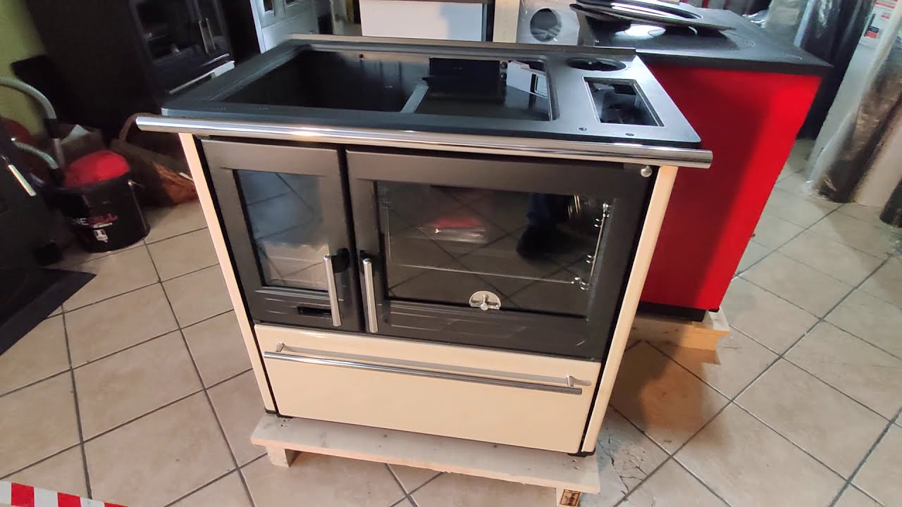 spor&aacute;k na drevo, tuh&eacute; palivo Plamen 850 GLASS