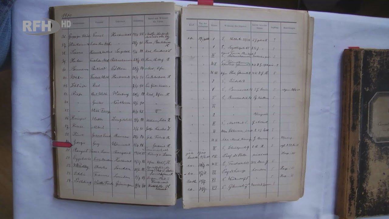 Martineum &uuml;bergibt historische Dokumente - &Uuml;ber 100 Jahre alte Sch&uuml;lerakten werden archiviert - RFH