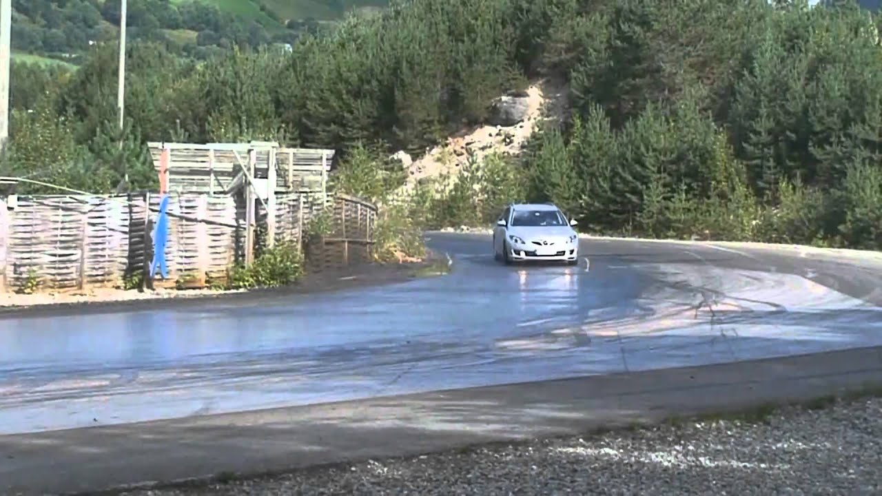 Fyllingsdalen Trafikkskole: Sikkerhetskurs på bane. Trafikkskole i Bergen
