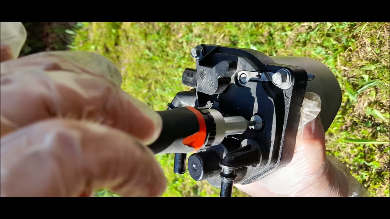 Changement filtre à carburant/gasoil et réamorçage parfait sur C4 Picasso redémarrage sans problème