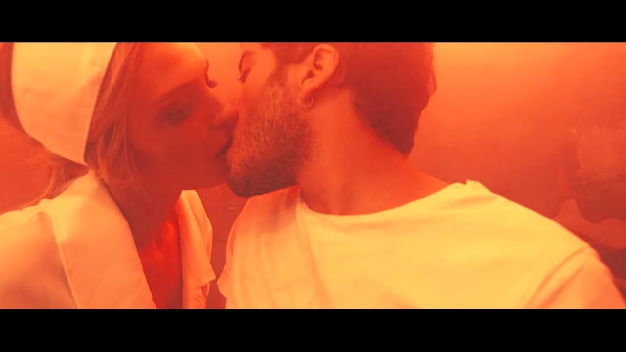 Blas Cant&oacute; - Drunk and Irresponsible (Videoclip Oficial)