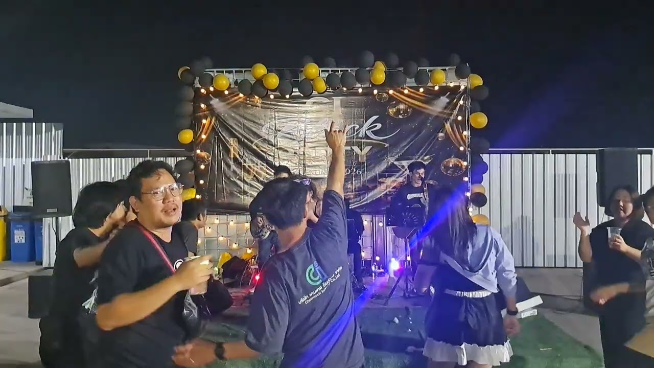 แดงกับเขียว-ไททศมิตร (cover) เติ้ล ทูเก็ทเตอร์ เล่นสด อยุธยา