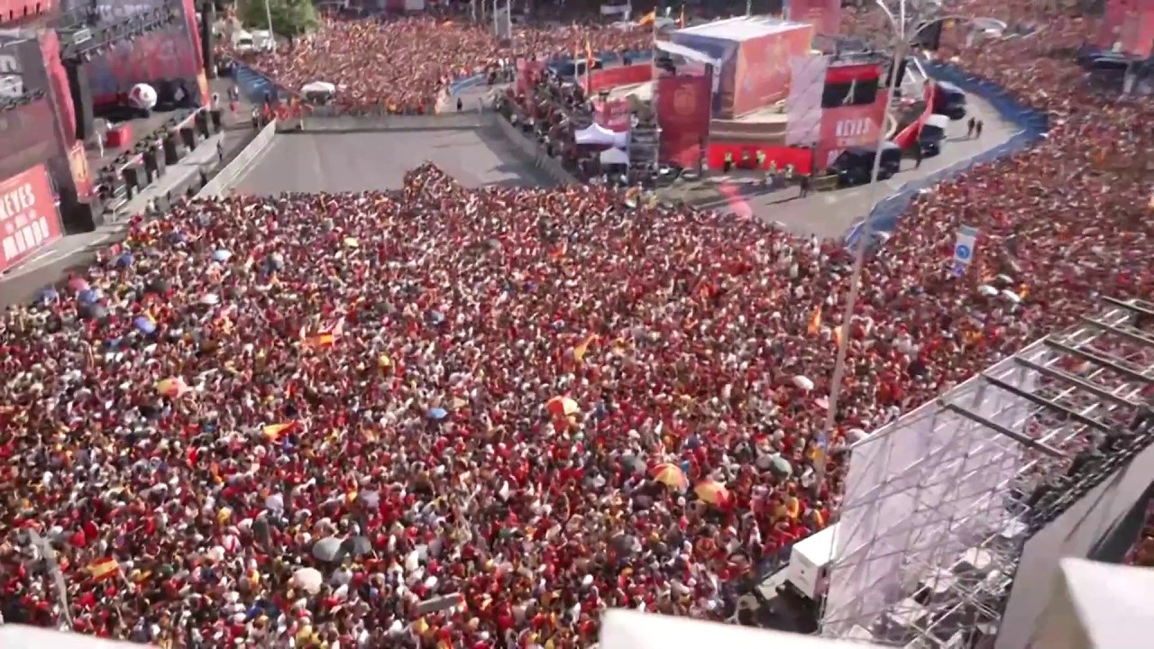 Spain's soccer team welcomed home in Madrid after 2026 World Cup win: See players arrive with trophy