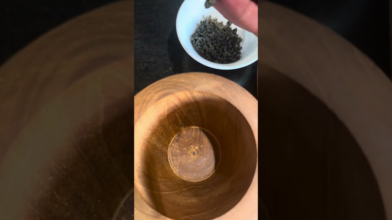 Kashmiri Kahwah: The Golden Elixir of Warmth, Wellness & Flavor!