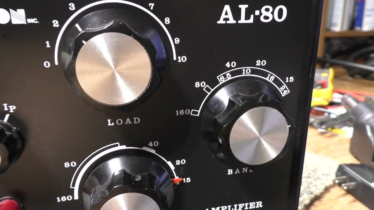 Линейный усилитель Ameritron Early AL-80 на одной лампе 3-500z на рабочем столе