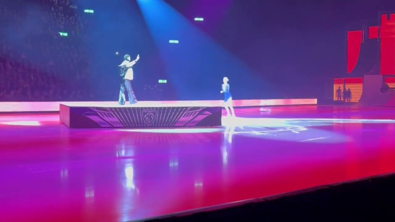 Art On Ice 2025 | Massive Attack | Teardrop