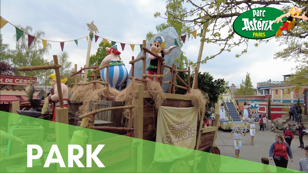 PARADE PARC ASTERIX LA PATROUILLE ROMAINE 2022