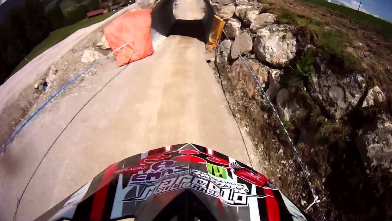 Downhill rider Marcelo Gutierrez in Leogan Downhill IXScup 2012