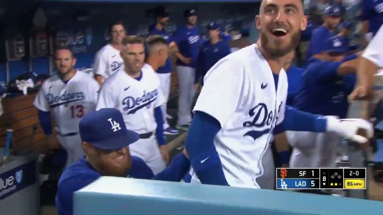 Cody Bellinger Hits Go-Ahead GRAND SLAM In 8th vs. Giants!