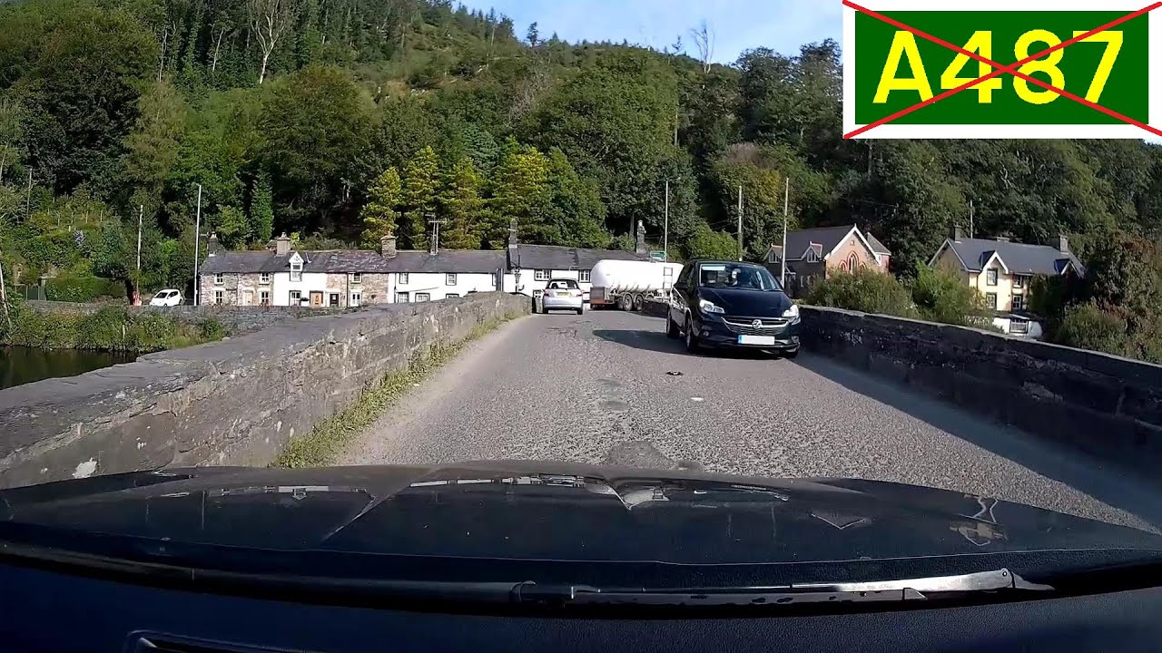 Former A487 - Machynlleth to Old Dyfi Bridge