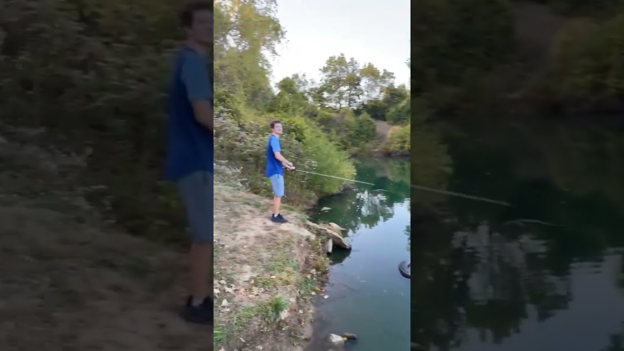 How he did he catch a leaf 😂😂