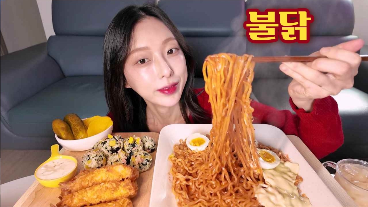 불닭볶음면 2봉지 먹방! 스트레스 풀 땐 역시 불닭볶음면이 최고!! ㅣ라면먹방ㅣ Samyang Spicy Fire Noodles MUKBANG
