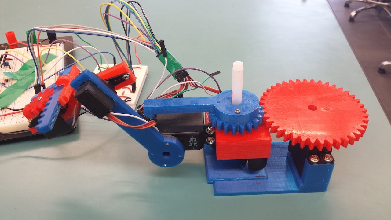 3D Printed Robot for C&eacute;gep G&eacute;rald-Godin Student Project | Robot Imprim&eacute; en 3D pour &Eacute;tudiant C&eacute;gep