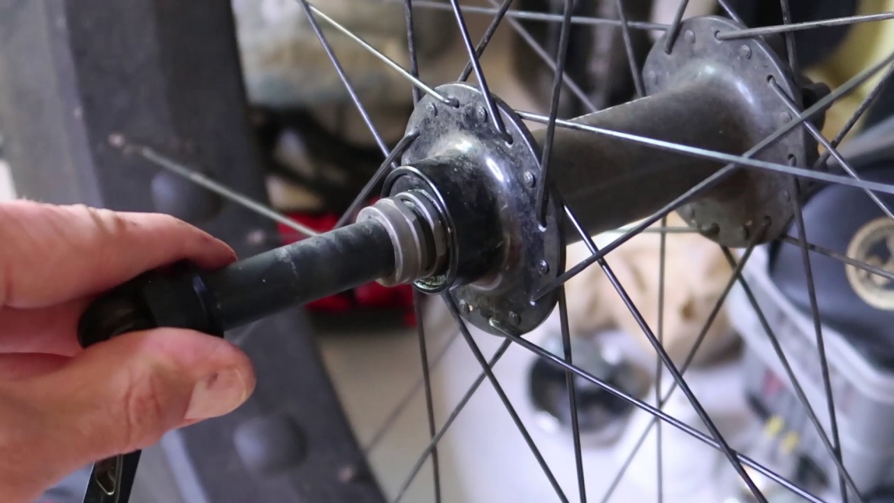 Bicycle wheel hub failure