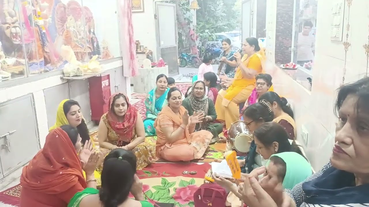 Charon dishaon Khushiyan song Maiya Mere Angana Mein Aayi🙏🙏🚩🚩🚩