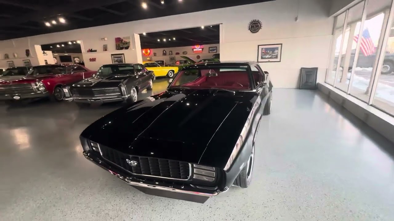 Chevrolet Camaro 1969 года выпуска, 72 900 долларов.