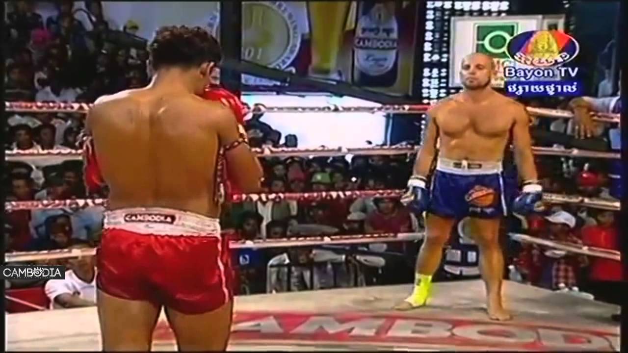 Bayon Khmer International boxing: Keo Rumchong VS Latvia (69kg) 12.22.2013