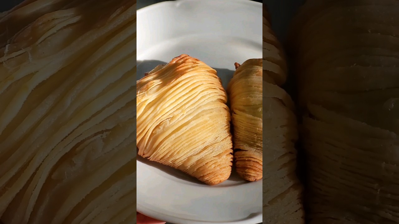 Sfogliatella con crema pastelera #sfogliatella #pasteler&iacute;a #fiorecakes