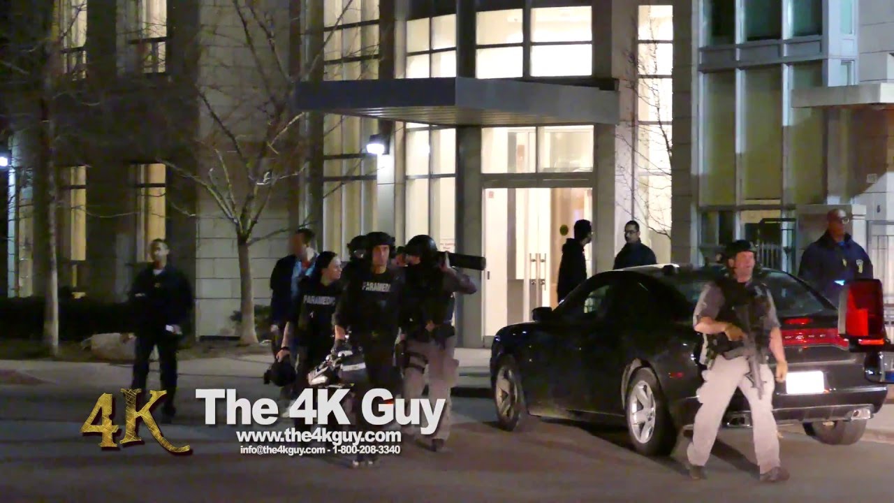 Mississauga: TRU tactical cops at Absolute Condos 4-1-2016