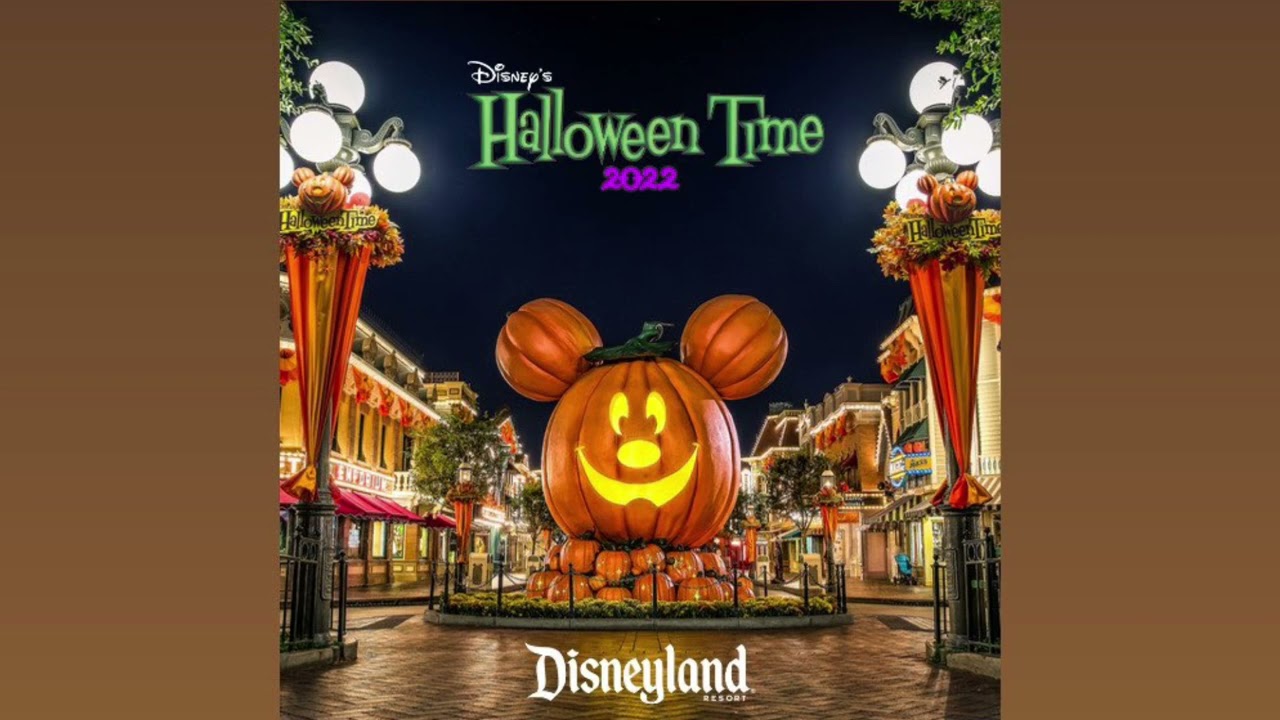 Disneyland | Mickey and Friends Halloween Greeting Cavalcade Soundtrack (2022)