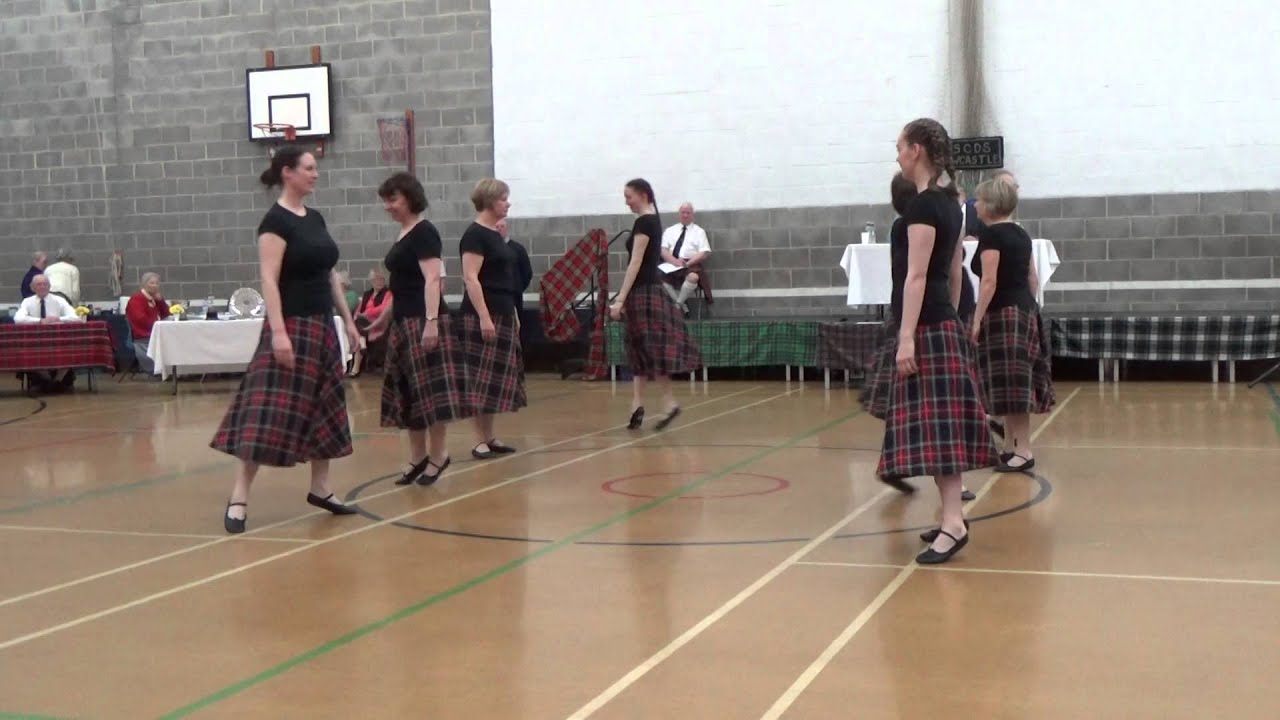 Ladies Airyhall ladies Bill Little's Strathspey (S)