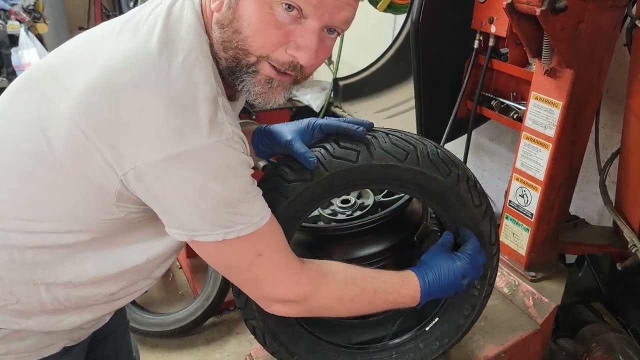 How to change scooter /motorcycle tire michelin City Grip 2 13