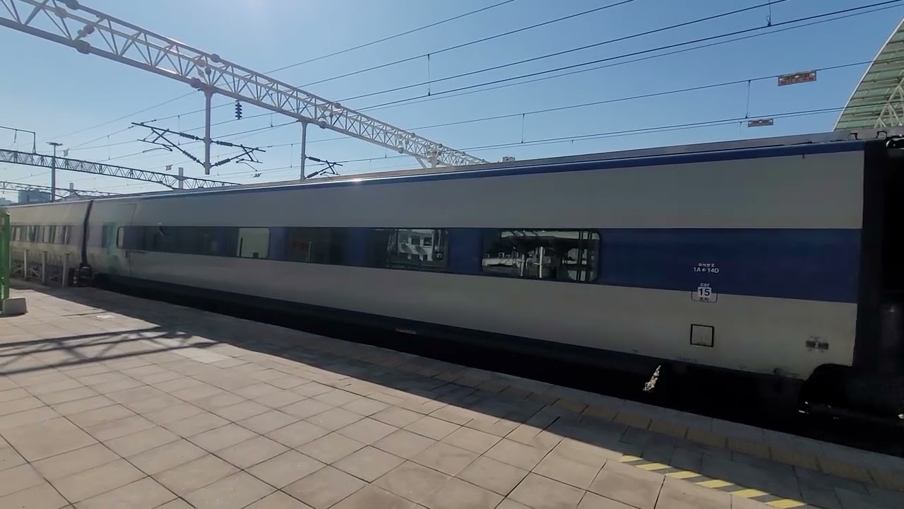 부산행 KTX-1 공포의 도레미 구동음을 내며 서울역 발차